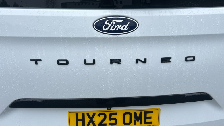 Ford Tourneo Custom 340 L2 Petrol Fwd 2.5 PHEV 232ps H1 Zetec 8 seater Auto